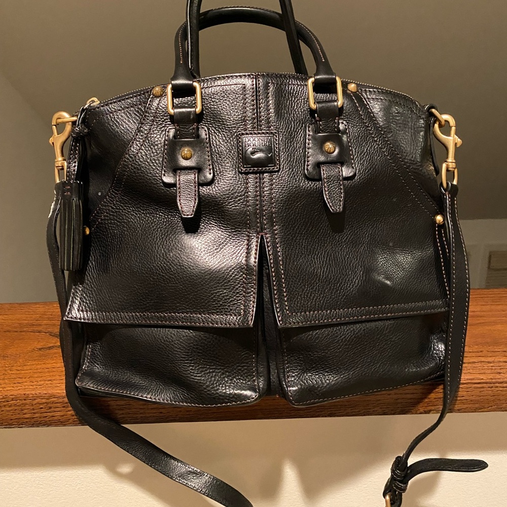 Dooney & Bourke black leather satchel bag with shoulder strap